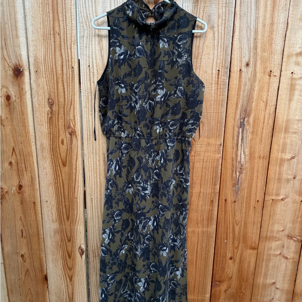 Evereve Olive and Black Floral Midi Dress - Picture 3 of 10